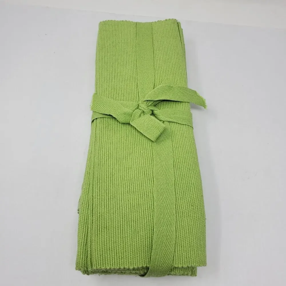 Well Dressed Home  Placemats Napkins 8 pc set Green and white checkered